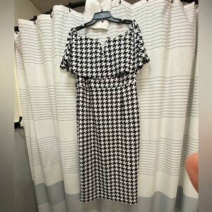 SHEIN Black and White Houndstooth Midi Dress